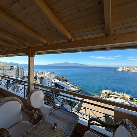 Hermes Luxury Penthouse Apartment *